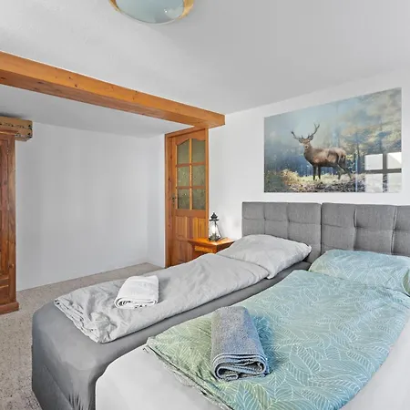 Daire Sabina Monteurwohnung I 75 Zoll Tv I Kueche I Bad I Backofen I Trebbin