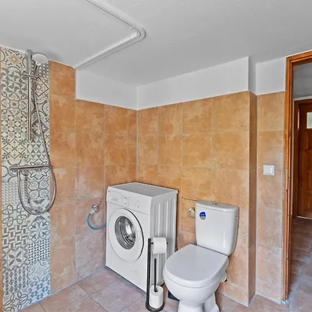 Sabina Monteurwohnung I 75 Zoll Tv I Kueche I Bad I Backofen I Daire *