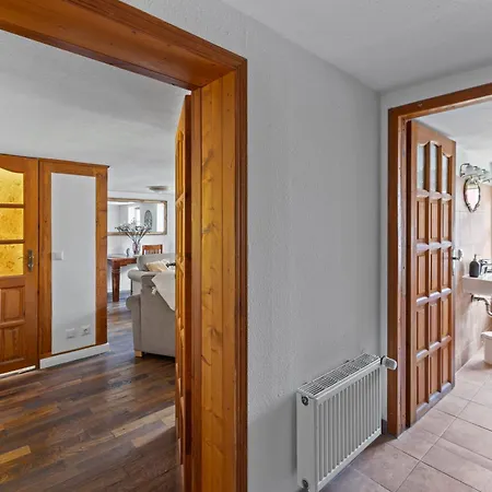 Daire Sabina Monteurwohnung I 75 Zoll Tv I Kueche I Bad I Backofen I Trebbin