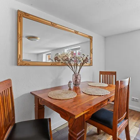 Sabina Monteurwohnung I 75 Zoll Tv I Kueche I Bad I Backofen I Trebbin