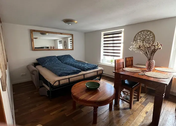 Sabina Monteurwohnung I 75 Zoll Tv I Küche I Bad I Backofen I * Trebbin