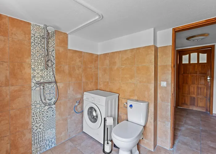 Sabina Monteurwohnung I 75 Zoll Tv I Küche I Bad I Backofen I Apartamento *